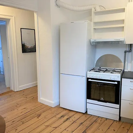 Lovely And Homey 2-bedroom In Charming Osterbro Apartment